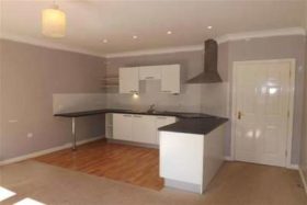 2 bedroom Flat to re...